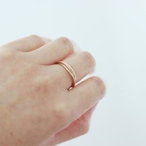 9ct Gold Interlocking ring, gold slim rings, rolling rings, rose gold interlocking ring image 6