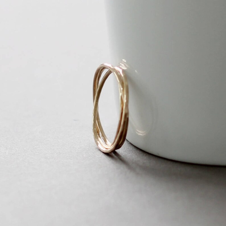 9ct Gold Interlocking ring, gold slim rings, rolling rings, rose gold interlocking ring image 4