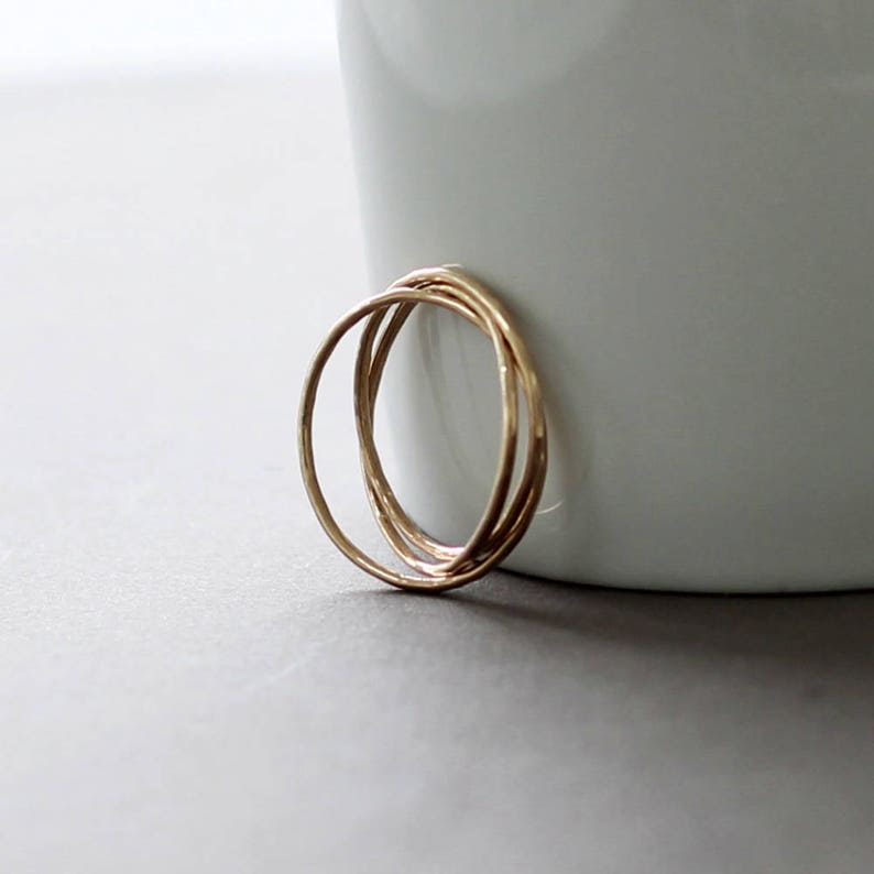 9ct Gold Interlocking ring, gold slim rings, rolling rings, rose gold interlocking ring image 3