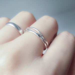 Handmade sterling silver interlocking ring, thin rolling rings image 1