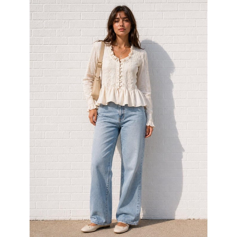 Camicetta Anthropologie color crema in cotone con ricami in pizzo, bottoni e peplo, taglia XS immagine 1