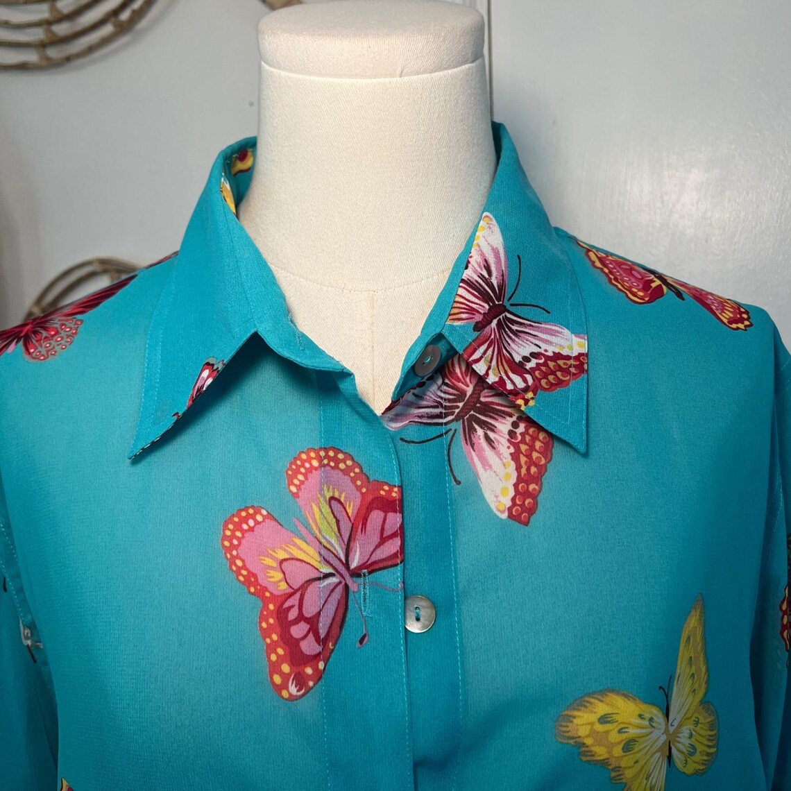 Vintage Kensington Lane Teal Silk Butterfly Print Button Down Shirt Large, Foto 3 von 5