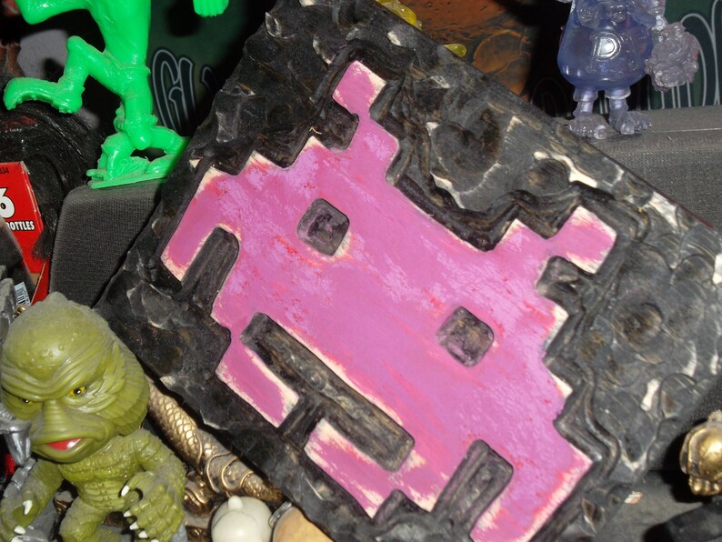 Space Invaders, wooden wall art, mancave decoration, retro video game, video game art (Free Shipping - Made to Order) image 3