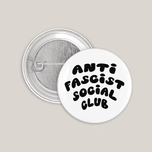 Button „Anti Fascist Social Club“ – Politischer Anstecker, Antifa Statement, Gegen Rechts