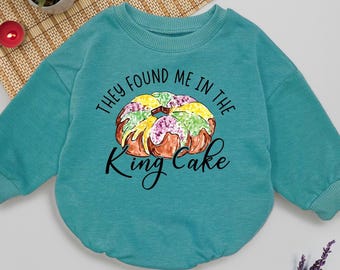 They Found Me in the King Cake Baby Bodysuit, Fleur De Lis Baby Romper, 1st Mardi Gras Baby Clothes, Minimalist Baby Shower Gift