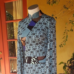 ISSA of London Dress Kimono Style Dress Cheongsam Style Groovy Pattern Silk Jersey