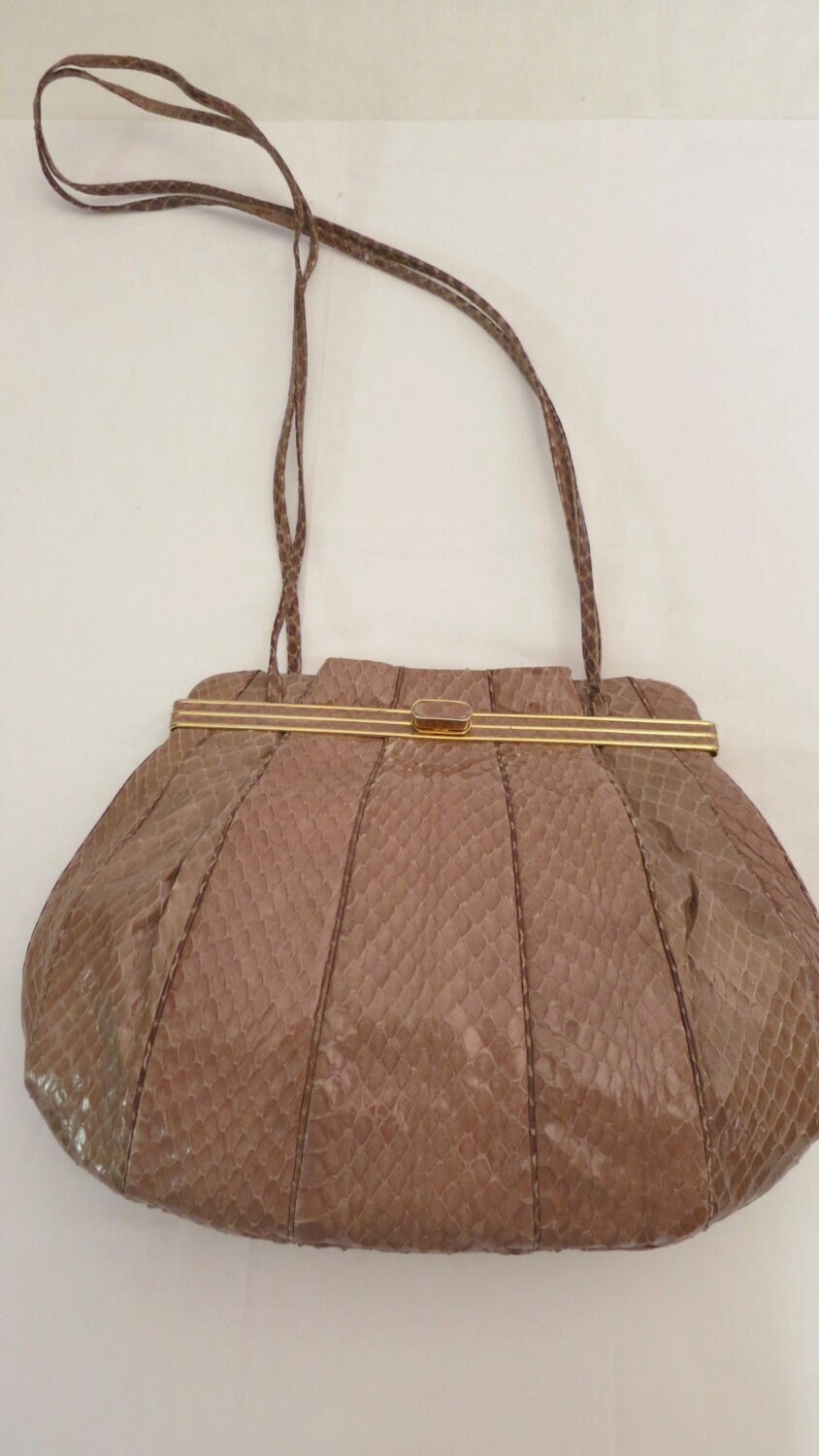 Vintage 1970's Judith Leiber Taupe Glazed Snakeskin Handbag Shell Shaped Purse