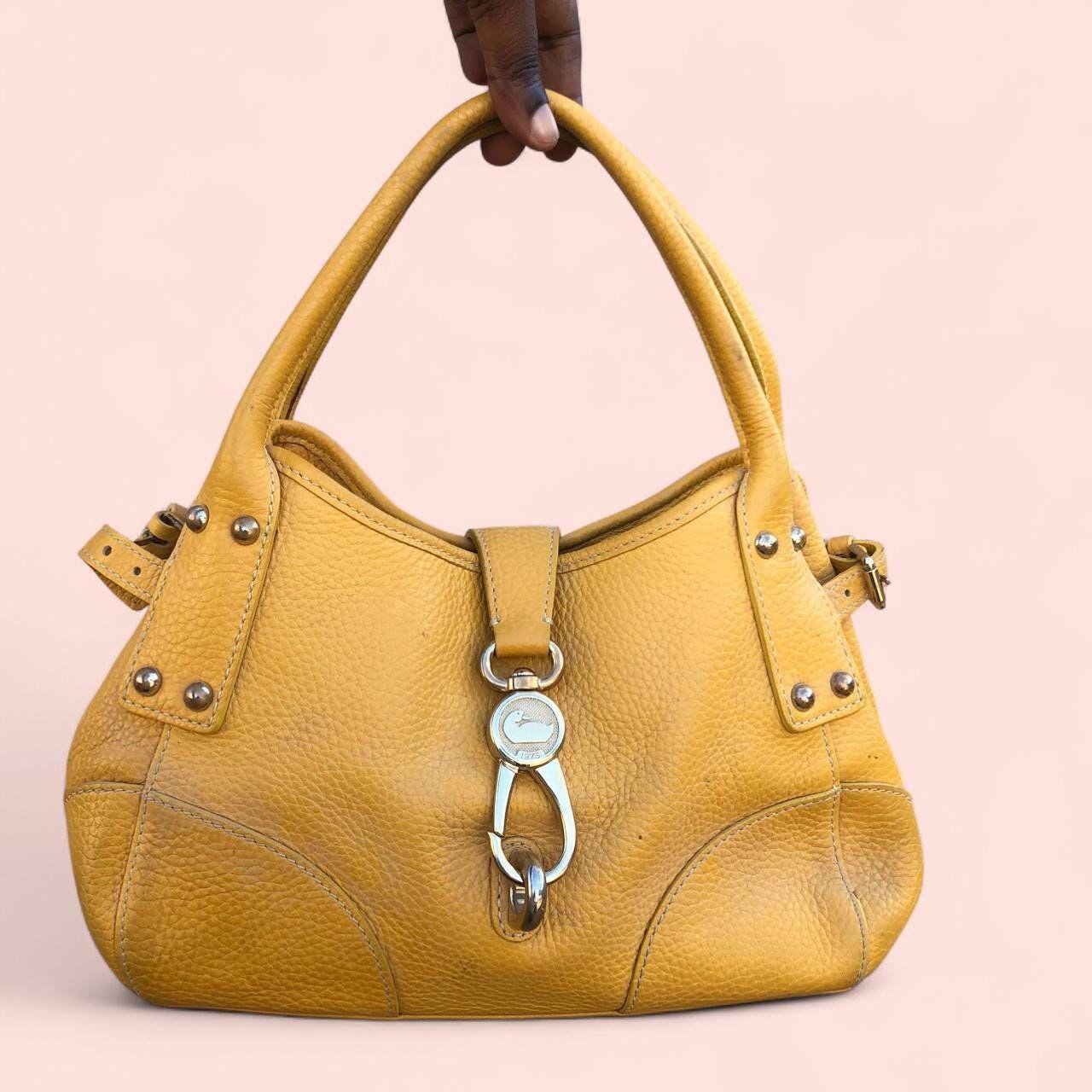 USA製 Dooney&Bourke ハンドバッグ 希少カラー 黄色 レザー USA製 Dooney&Bourke ハンドバッグ 希少カラー 黄色 レザー 希少