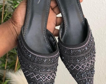 2000s Y2K Whimsygoth Romantic Coquette Black mules kitten heels pumps sequins beading genuine leather. Glamorous embellished pointed-toe