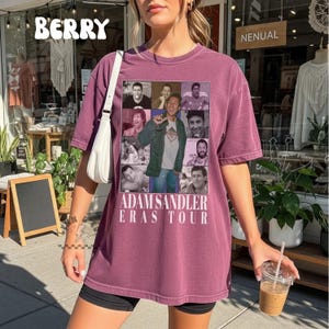 Adam Sandler The Eras Tour T-Shirt, In My Adam Sandler Era 2" Pullover Hoodie For Sale By Capisedo - Foto 7