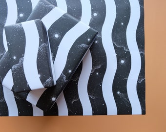 Halloween Space Wrapping Paper: Starry Celestial Print (50x70cm)