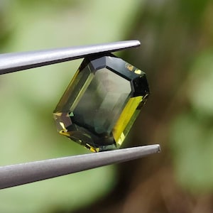 Unheated Green Sapphire 2.26ct., Octagon, Thailand, Certified