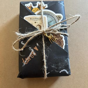 Rendez-vous à l'aveugle avec un jeu de tarot/oracle