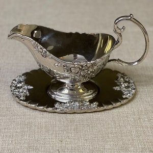 Royal Doulton Silver Plate Gravy Boat Old Country Roses