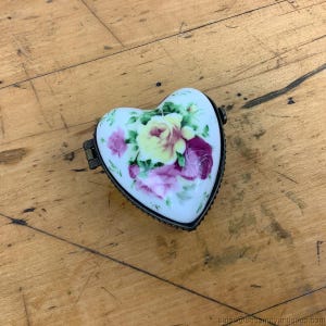 Vintage Porcelain Trinket Box Heart Shaped Bronze Metal Encased w Clasp