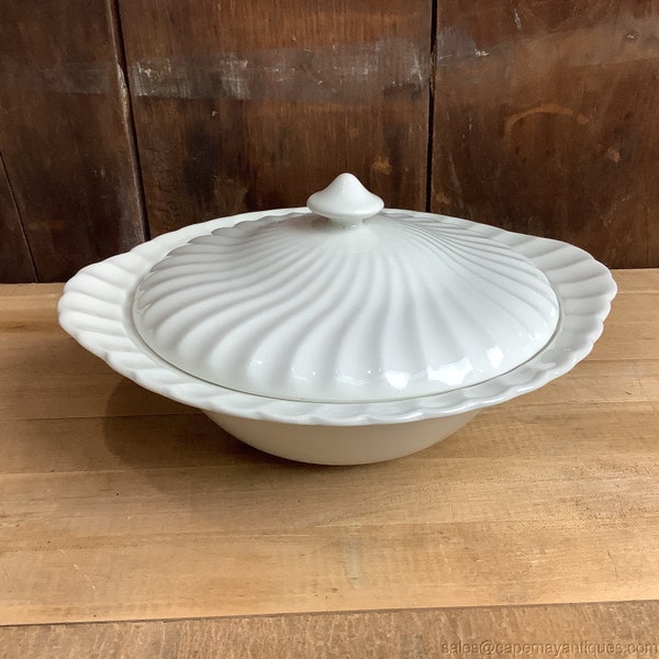 Johnson Brothers Swirl White Ironstone Covered Vegetable Bowl Round Tab Handles