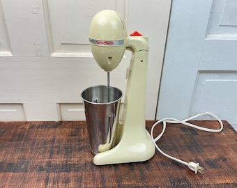 Hamilton Beach Scovill 727-1 DrinkMaster Milkshake Blender met crèmekleurige stalen beker