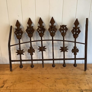 Antique Iron Fence Section Decorative Garden Tabletop Size 14.5&quot; T by 21.25&quot; W