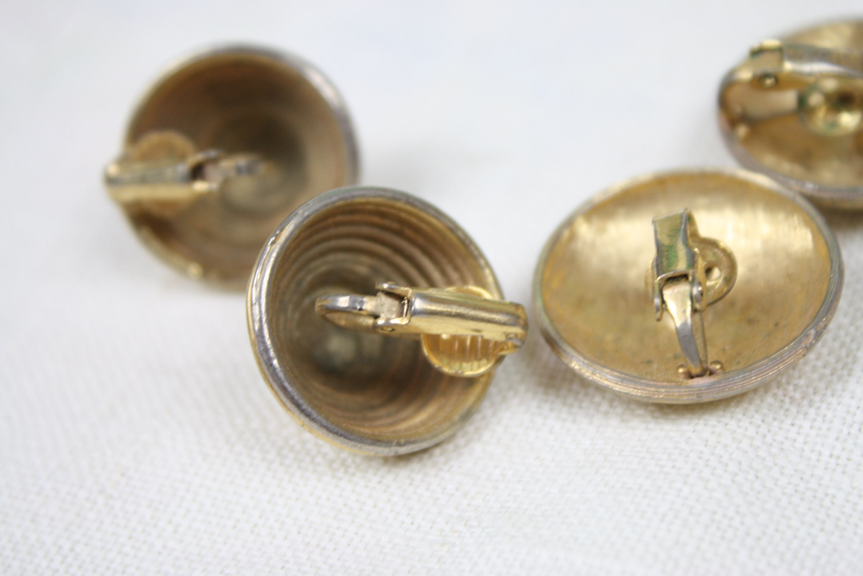 2 Vintage Pairs Gold Tone Earrings Clip on Earrings Modern - Etsy