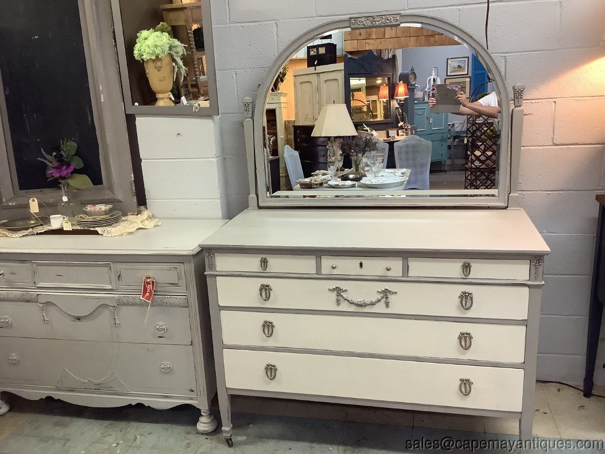 White antique dresser with mirror deals