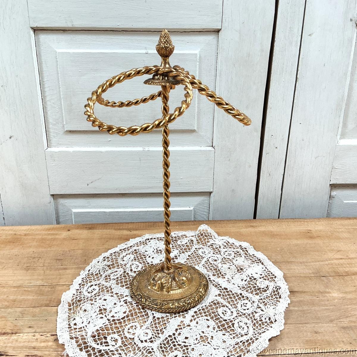 Hollywood Regency Vintage Towel Holder - Etsy