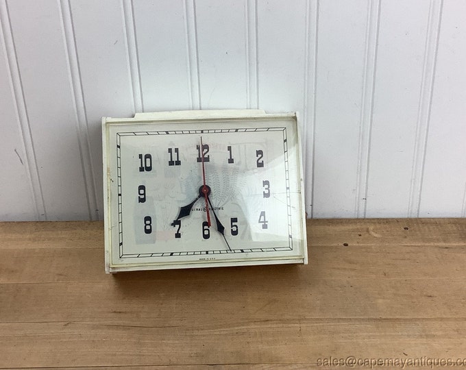 Vintage General Electric Kitchen Clock Retro Items Background Working