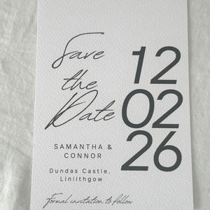 Tarjeta de boda minimalista, personalizada, disponible en varios colores, moderna y elegante.