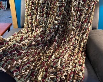 Manta afgana de ganchillo suave y aterciopelada: Plum Fields Bernat Blanket Yarn