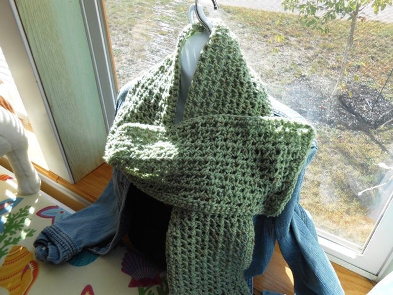 Scarf Warm and Pretty Frosty Green Fleck Yarn Scarf by Kams Etsy