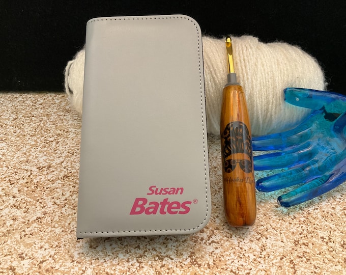 Susan Bates Twist   Lock Crochet Hook Set With Handmade Wood/acrylic