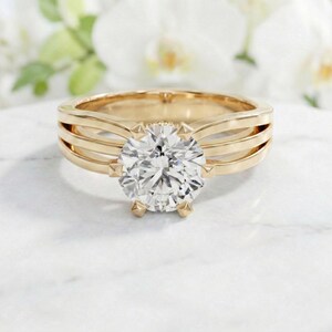1ct Round Cut Diamond Engagement ring,14k Gold Split Shank Band,Anniversary ring
