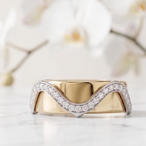 Wavy Moissanite Oura Ring Cover Solid Gold Smart Ring Jacket Modern Curved Enhancer Band Pavé Diamond Wedding Ring Minimalist Stacking Band