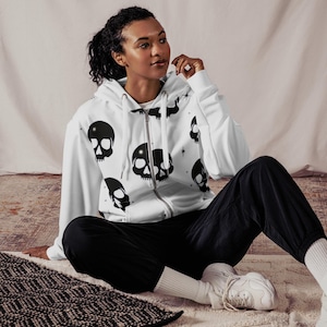 Gothic Skull Print Zip-Up Hoodie: Edgy Unisex Sweatshirt