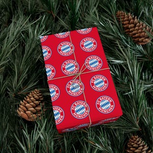 Bayern Munich Gift Wrap: Football & Soccer Wrapping Paper, Club Merchandise for Birthdays, Holidays, Christmas, Bundesliga, Bavaria, Germany