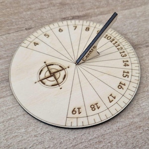Meridiana in legno – File digitali per taglio laser | Modello di orologio solare fai da te da assemblare