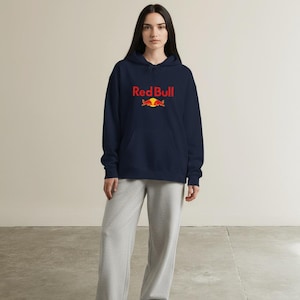 Bluza z kapturem Red Bull Racing, bluza z kapturem zespołu F1, bluza z kapturem Red Bull F1 Team, odzież na dzień wyścigu, idealna dla fanów Red Bulla, unisexowa bluza z kapturem wyścigowa zdjęcie 2