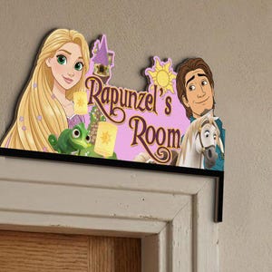 Personalized Disney Tangled Rapunzel Door Corner Sign - Rapunzel Wooden Door Topper with Rapunzel, Flynn, Pascal & Maximus, Bedroom Decor