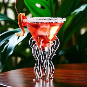 Handmade Artistic Glass Cocktail Cup - Unique Tentacle Design, Blown Borosilicate Glass, Barware Art for Mixology & Gifting