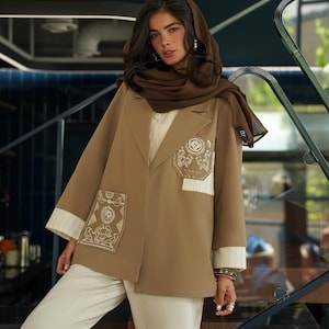 Limited edition, seizoensdruppels, boho-bovenkleding, lentejas, artistieke jas, unieke bovenkleding, geborduurde jas