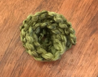 Green Crinkle Yarn Trim ~ Price Includes Shipping