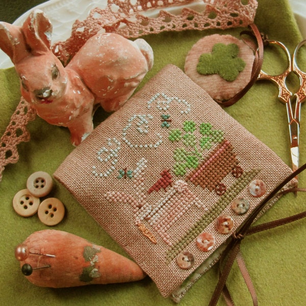 Shamrock Bunny Needle Case and Scissor Fob Project Pack (lst in a Seasonal Series of Six Needle Cases)