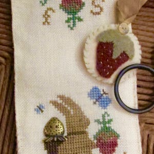 Berry Tyme Needle Case Cross Stitch Pattern image 2