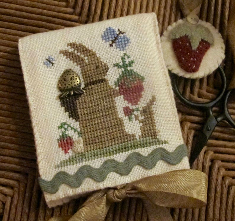 Berry Tyme Needle Case Cross Stitch Pattern image 1