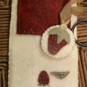 Berry Tyme Needle Case Cross Stitch Pattern image 3