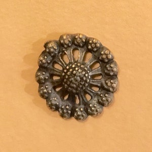 Olde Brass &quot;Ethel&quot; Button ~ Price Includes Shipping
