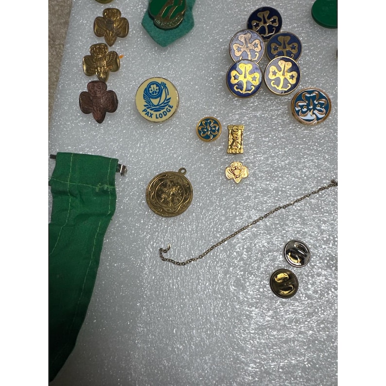 Vintage Girl Scouts & Boy Scouts Pin Badge Lot Uniform Insignia Compass Mixed image 6
