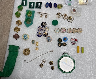 Vintage Girl Scouts & Boy Scouts Pin Abzeichen Lot Uniform Insignia Compass Mixed