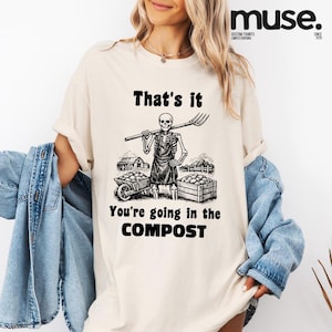 Rolig skelettträdgårdsmästare, komposthumor grafisk t-shirt
