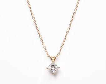 Collana con diamante sintetico taglio princess / Pendente solitario con incastonatura a aquilone / Girocollo in oro 14 carati