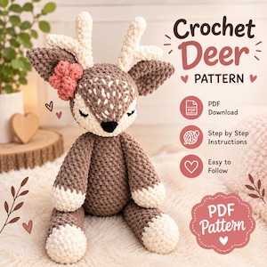 Puede incluir: Un peluche de ciervo tejido a ganchillo en marrón y blanco con una flor rosa en la cabeza. El texto en la imagen dice: Crochet Deer PATTERN, PDF Download, Step by Step Instructions, Easy to Follow y PDF Pattern. El ciervo tiene ojos cerrados y astas.